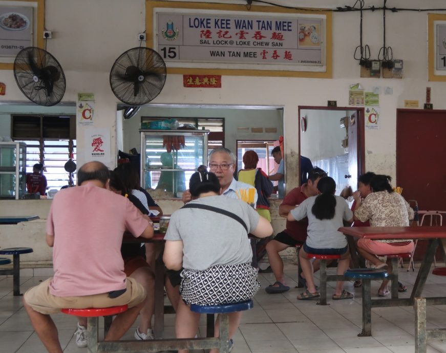 柔︰食客指路︰陆记手工老鼠粉，三合港飘香70年