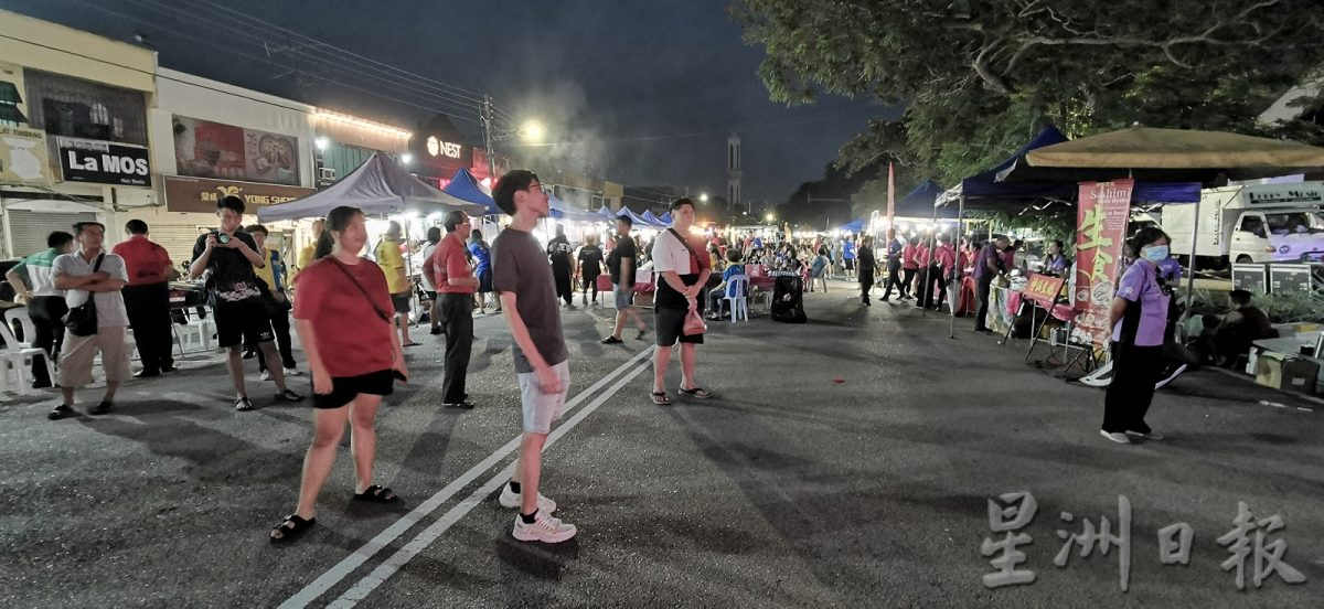 柔: 新山 昔加末同步举行 万盏华灯庆中秋意义非凡