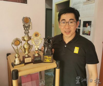 柔：今日面谱（10月19日见报）：戏剧文史工作者沈国明，抢救百年话剧史料