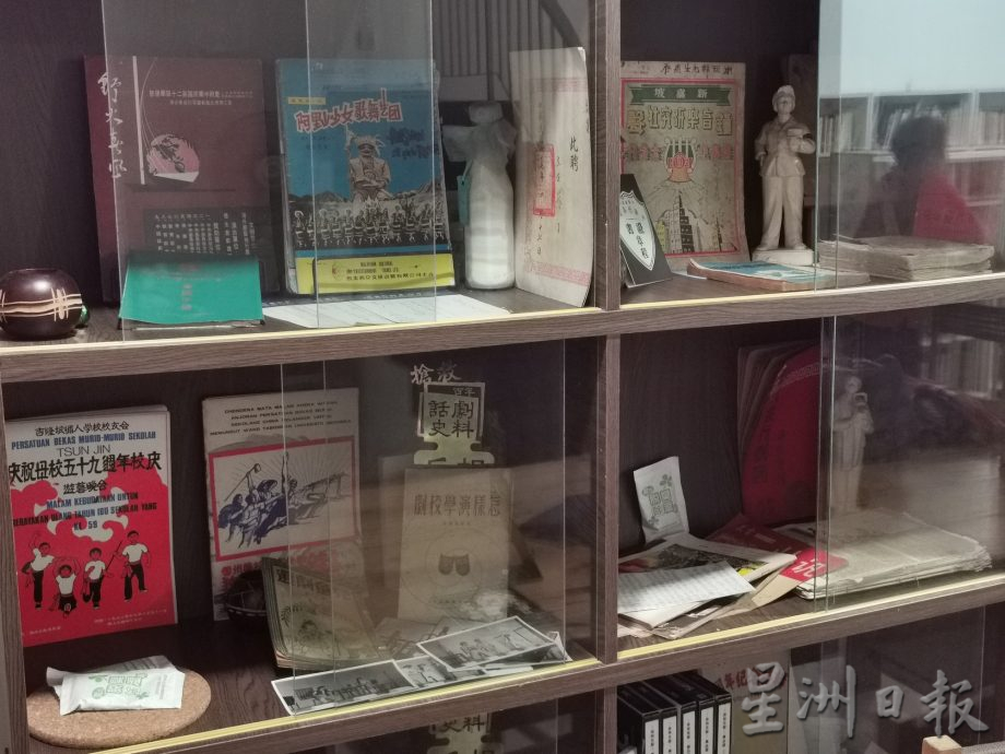 柔：今日面谱（10月19日见报）：戏剧文史工作者沈国明，抢救百年话剧史料