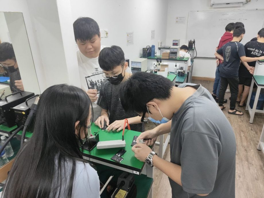 今日面谱：技职教育的护航者邹志杰