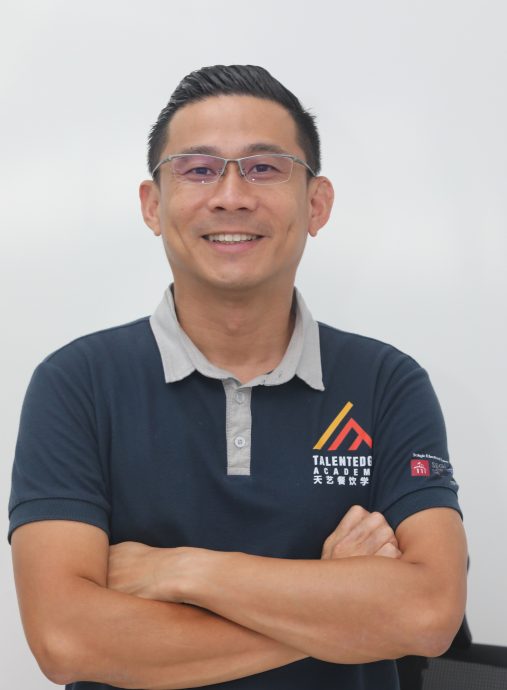 今日面谱:技职教育的护航者邹志杰