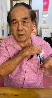 柔:店前路面地陷,店主怨失客源