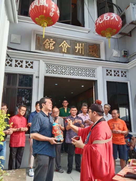 柔:文告:新山海南会馆办仪式 为圣尾娘娘金身开光