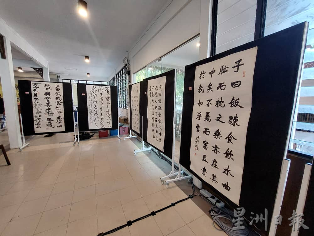 柔：新闻：周忠信建议举办居銮艺术周  吸引有才华人士推广艺术活动