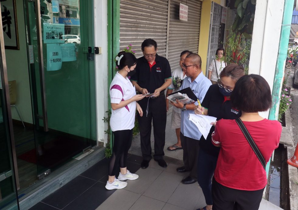 柔：本报活动：美丽乐国际集团与本报配合送“沛益青”保健饮品，获得读者回响