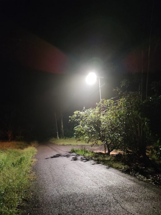 柔:版三:入夜后的东孟新村亮起来了