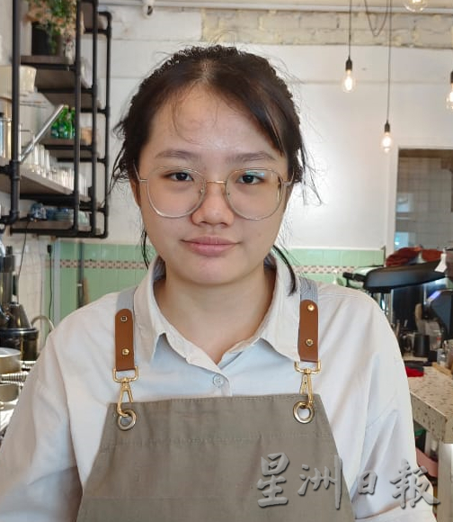 柔：版二次头：【民生特工队】新山陈旭年文化街商家担忧工程竣工期延误。