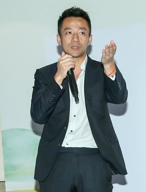 汪小菲要大S经纪人公开道歉 转头为庄思敏直播送大礼