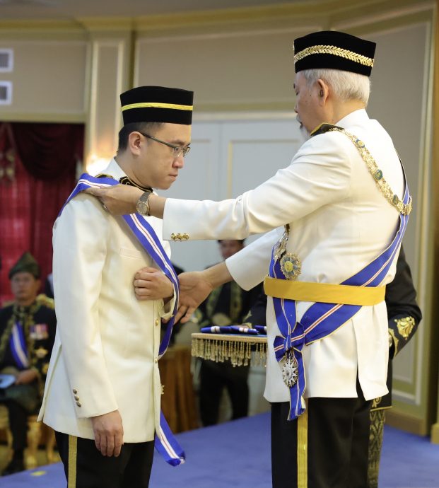 沙巴州元首颁赐有功勋衔予官民