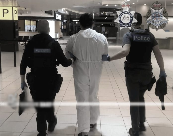 澳洲捣622公斤藏厕纸冰毒 拘4男包括1马男