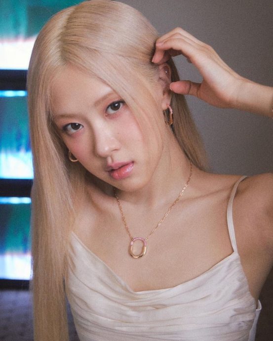 热巴第2唯一上榜中国艺人 Jisoo蝉联全球最美