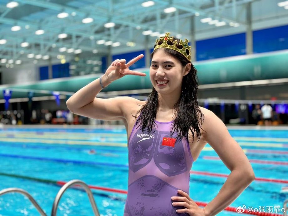 爆霍启山远赴海外追求 恩师力阻张雨霏谈恋爱