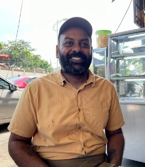 猪肉扁担饭档小贩叫屈 顾客皆非穆 “我只是找吃过活”