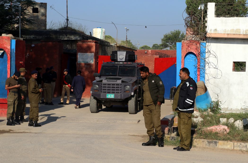 看世界 巴基斯坦前总理被控泄露机密文件