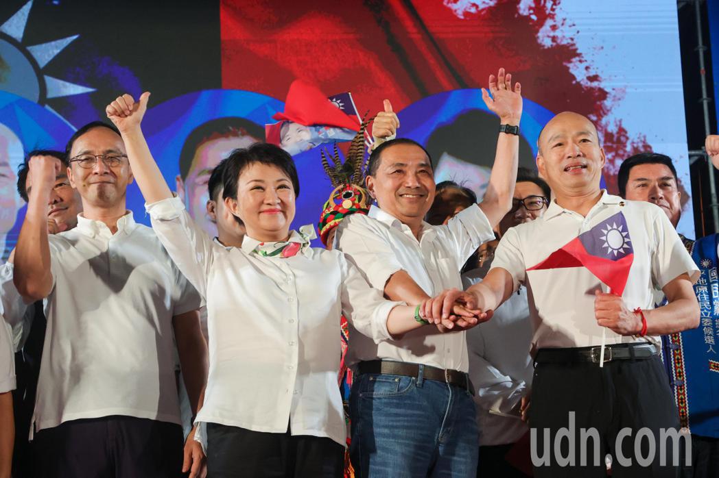 秃子汉子燕子合体 侯友宜称发“兄妹3人”：一起打倒骗子