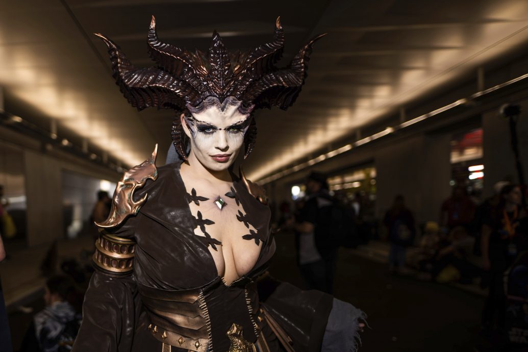 纽约漫画展|神还原《寂静岭》恐怖护士 看那些可爱迷人的反派角色