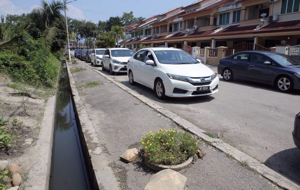 罗思义:减缓水患问题 和丰治水防御墙一年内完成