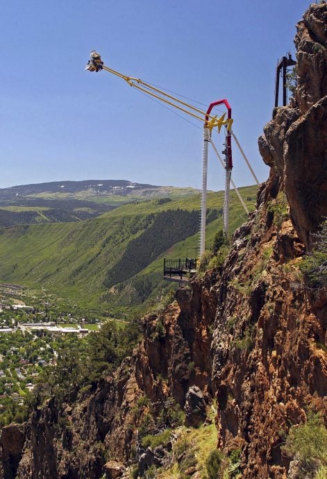 美20岁男子陈尸乐园 墙上留言:我不是杀手