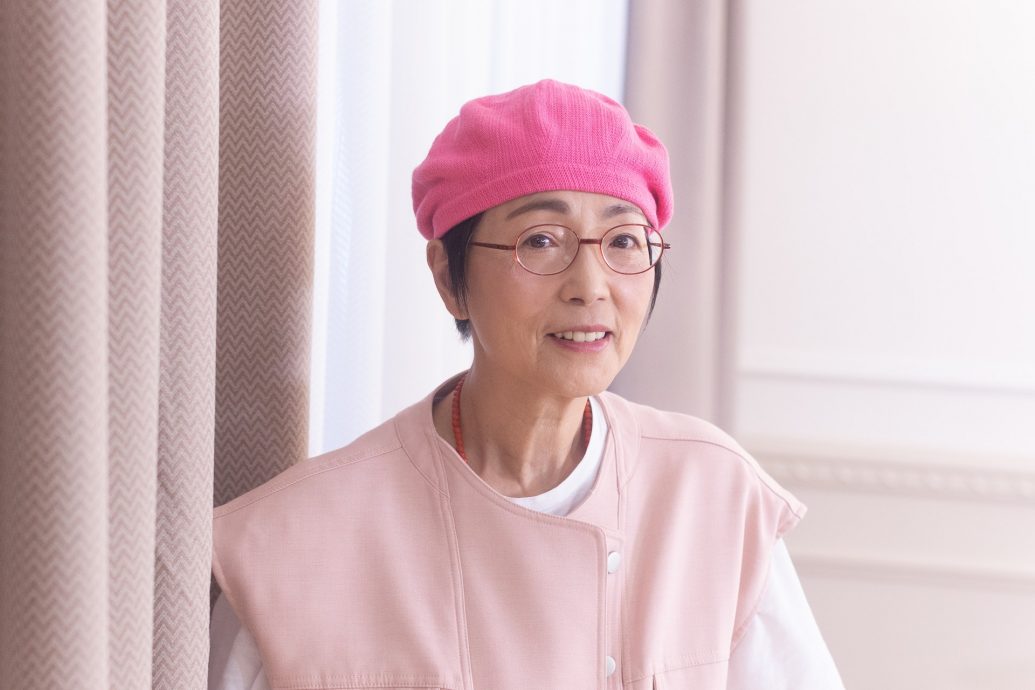 苑琼丹息影直播带货 “1个月稳赚244万”