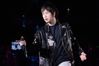 萧敬腾岳父中风见证完婚 阿信留言反被催婚