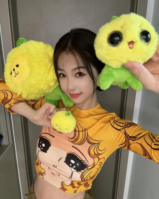 虞书欣晒7仔玩偶星爷转发 网猜下个星女郎