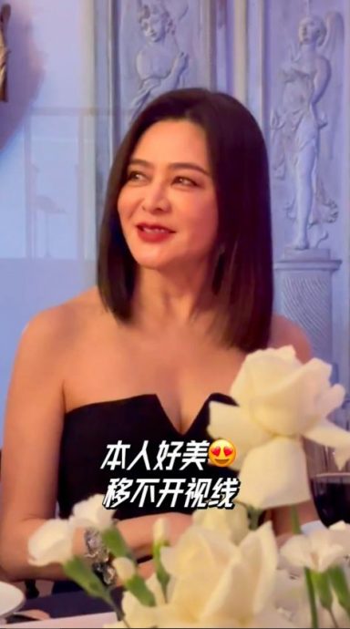 被捕获“死亡角度” 关之琳变短腿五五身