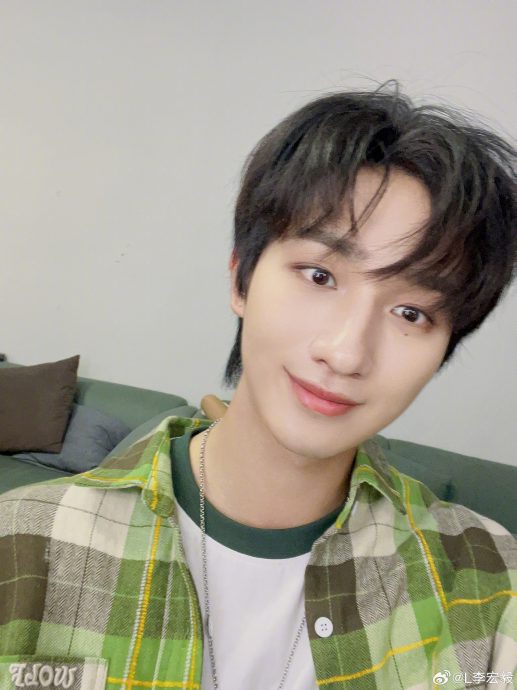 被爆把怀孕女友锁家中 李宏毅火速9字撇清