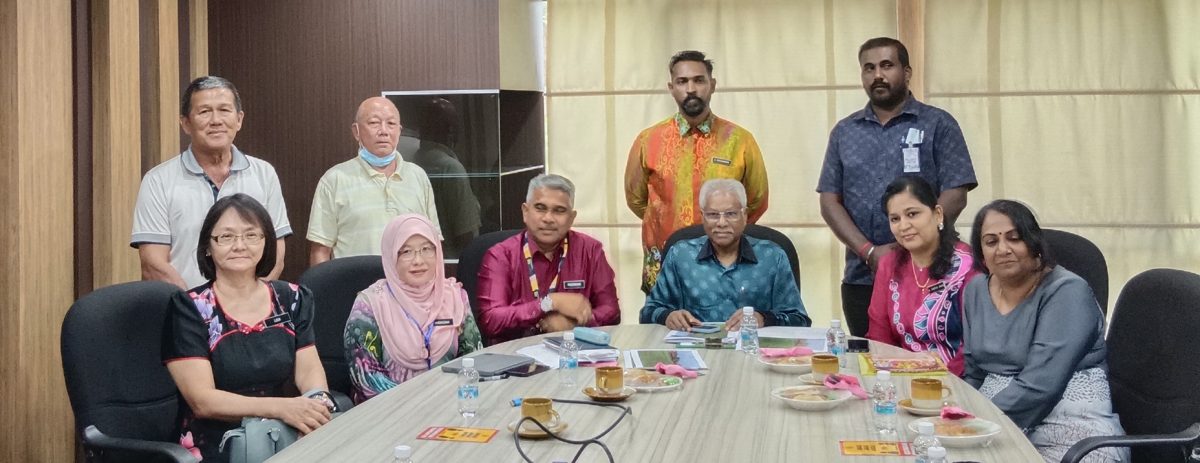 西华尼申:是否保留隔开两校草场篱笆 两周交申请由教部定夺