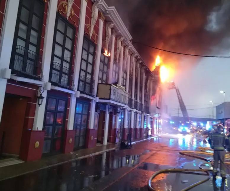 西班牙夜总会凌晨大火 至少6死