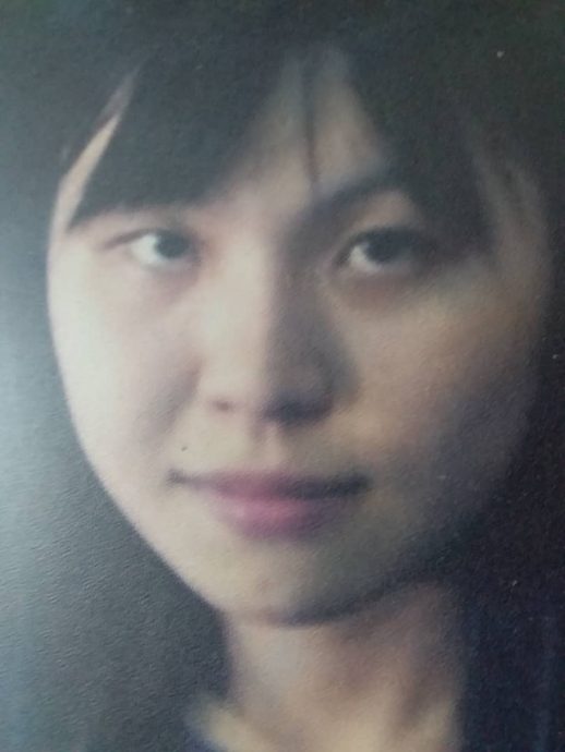 请打题和签发,谢谢。大都会/老母亲苦寻独生女及孙儿/3图