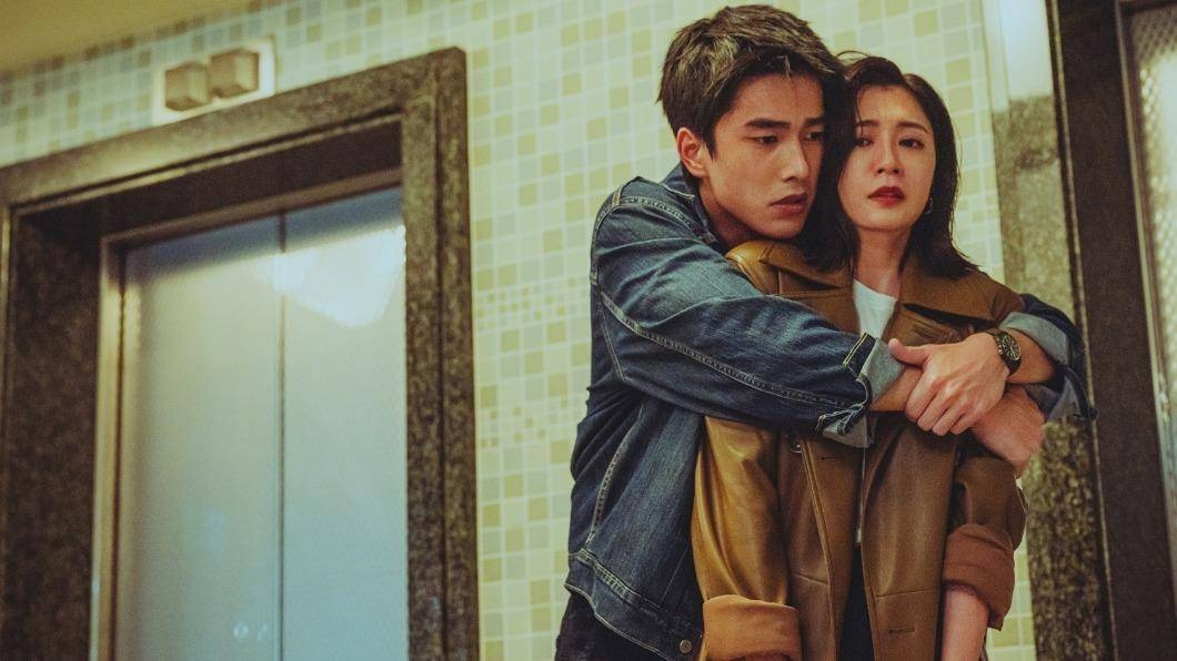 贾静雯激战曾敬骅 修杰楷被下令不准盯场