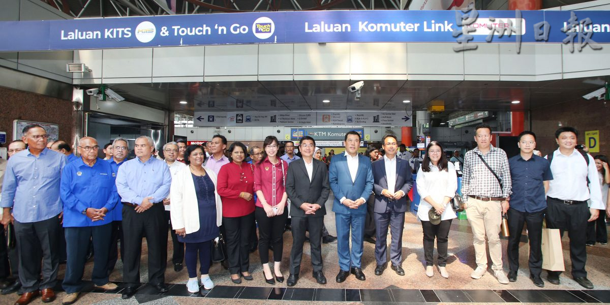 迎接2024霹旅游年 火车厢内置宣传引游客