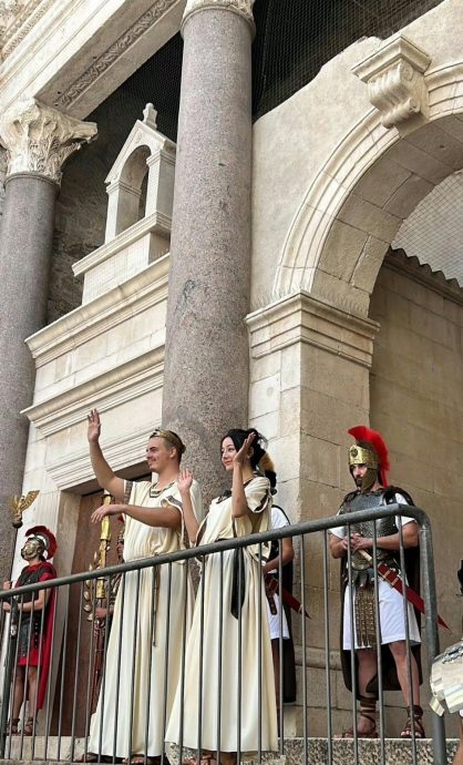 迪丽热巴王嘉尔入选 BoF全球时尚产业人物500强 