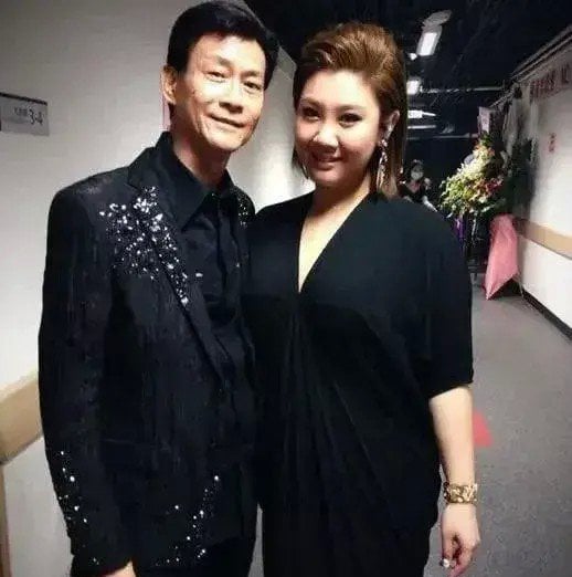 郑少秋55岁长女美国自杀身亡　教会寻父母办理后事