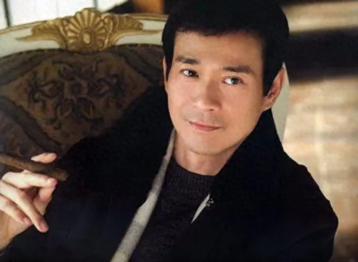 郑少秋历2段婚姻3最爱 4位女儿同父不同命