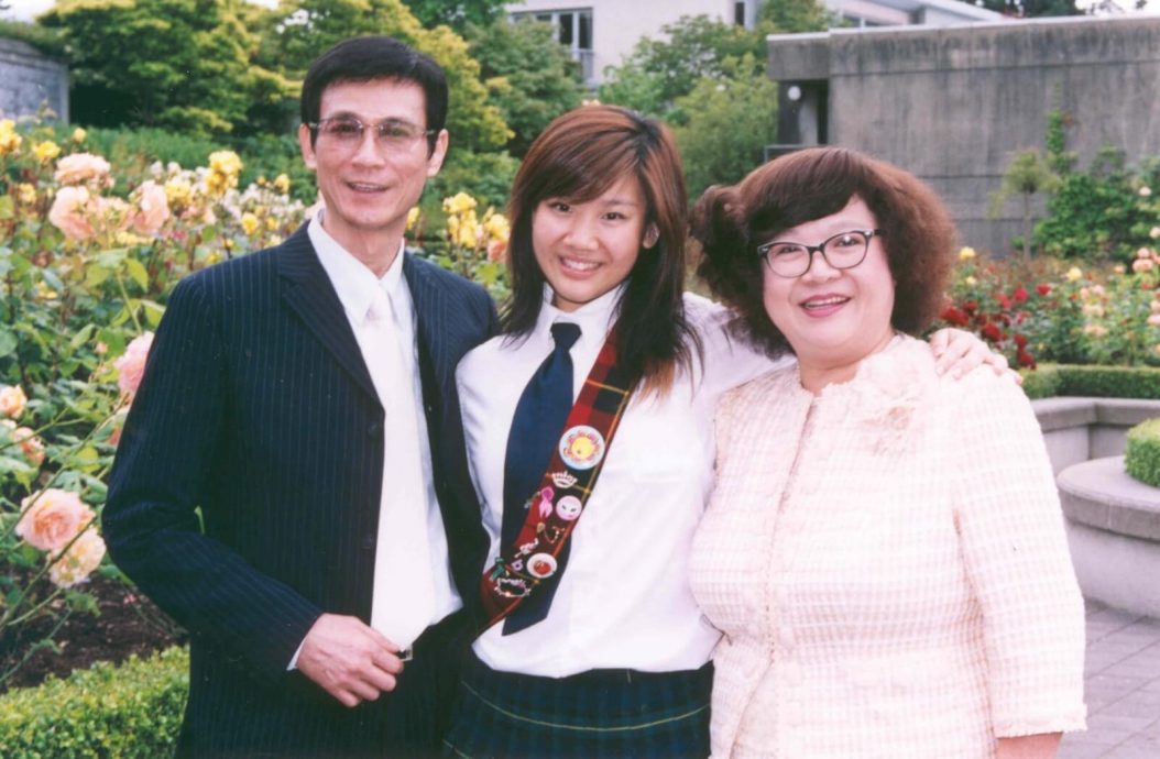 郑少秋历2段婚姻3最爱 4位女儿同父不同命