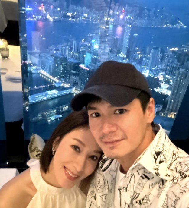 重游婚礼酒店庆铜婚 杨茜尧逼问罗子溢：7年有痒吗