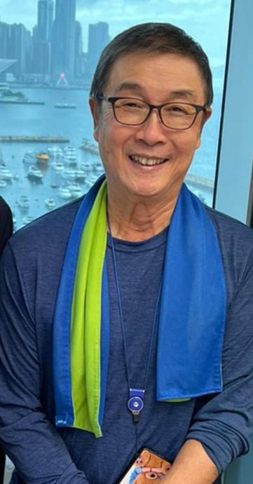 陈奕迅被偶遇生图曝光 网惊撞脸刘松仁