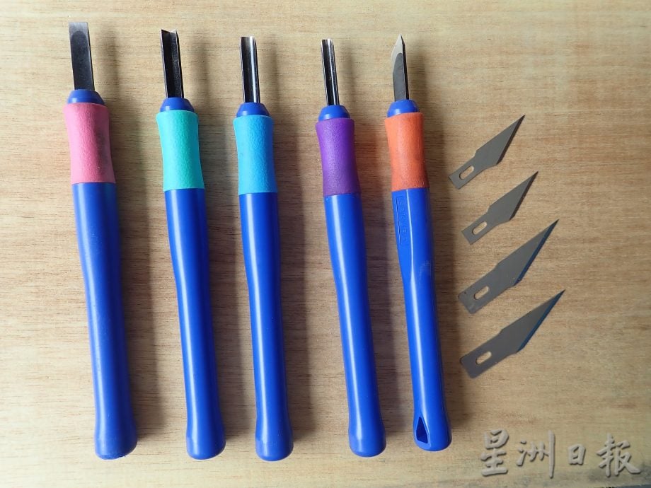 霹:4日见报/它的诞生/封底主文/