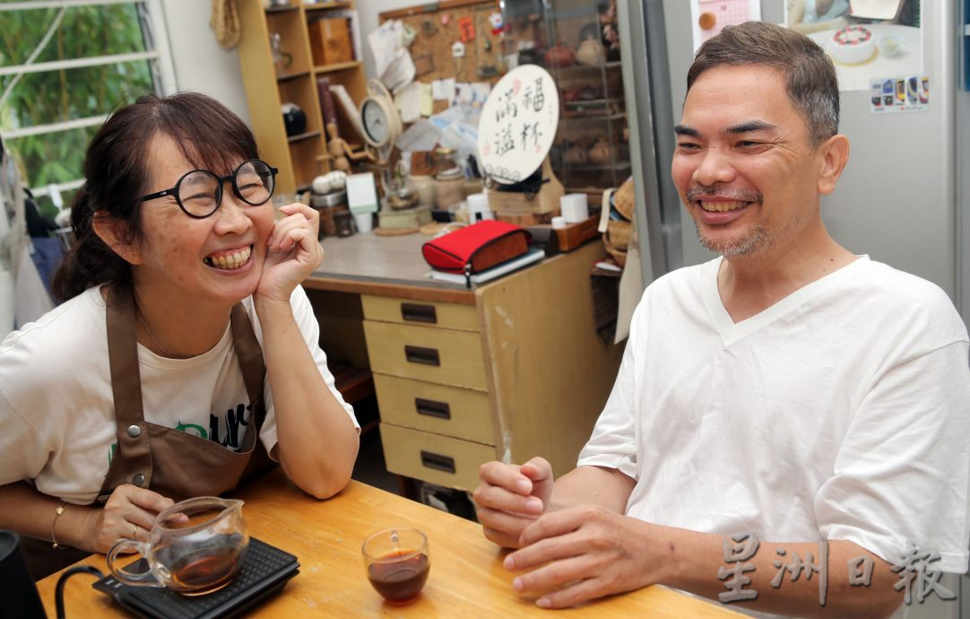 霹：封底主文／中风后更珍惜彼此 办婚宴弥补遗憾