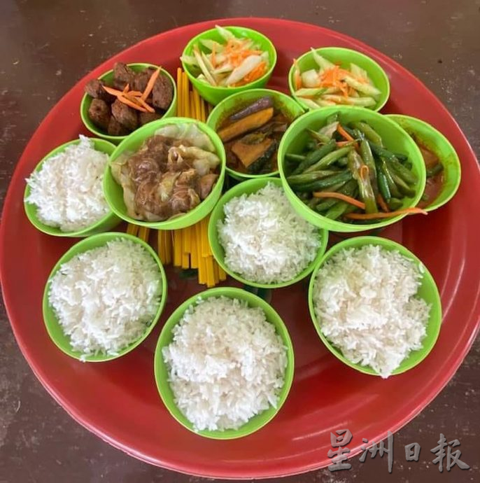 霹：版头／九皇爷诞掀吃素热 爱大华4庙为善信提供免费斋
