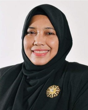 马新社迎首女总编