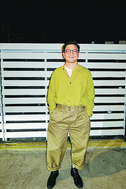 黄心颖低调嫁泥鯭 透视婚纱晒巨型婚戒