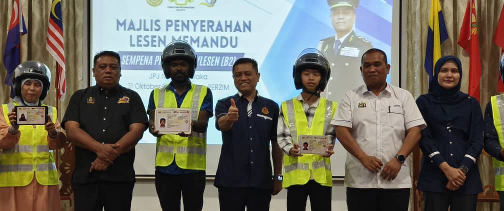 艾迪法立:B2级摩托车驾驶执照自动升级为B级建议进入最后阶段