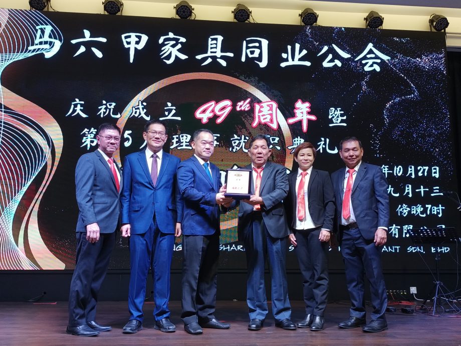 （全国版）陈文海希望政府延长批文18个月