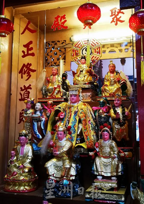 (古城封底主文)《庙堂之旅》齐天府座主齐天大圣专医奇难杂症 80年来香火鼎盛