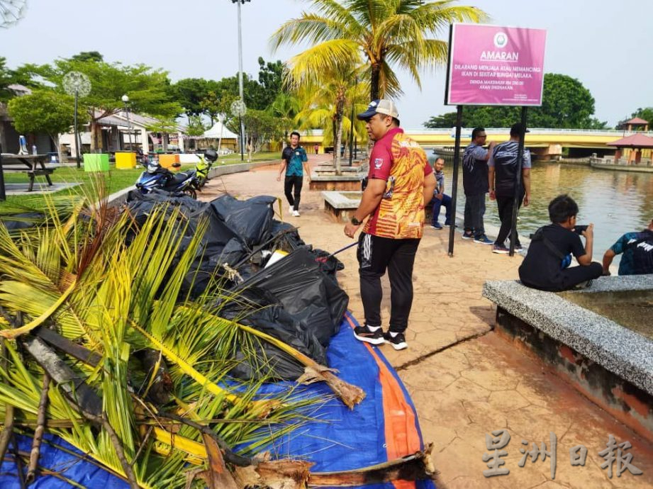 （古城封面主文）1200人清洁甲河·为2024旅游年热身