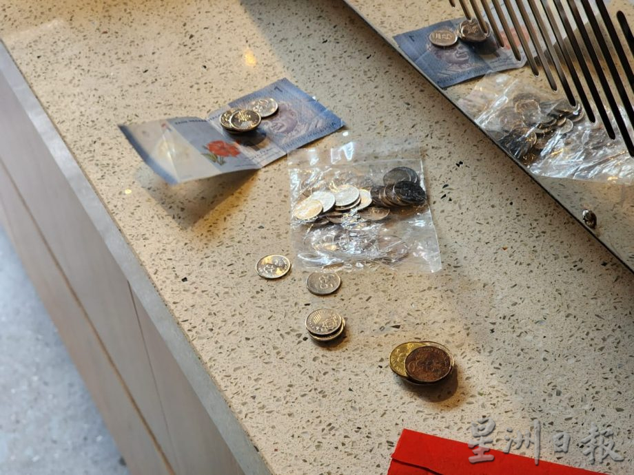 （古城封面主文）两个月内至少6店被爆窃或盗窃，商家们提心吊胆