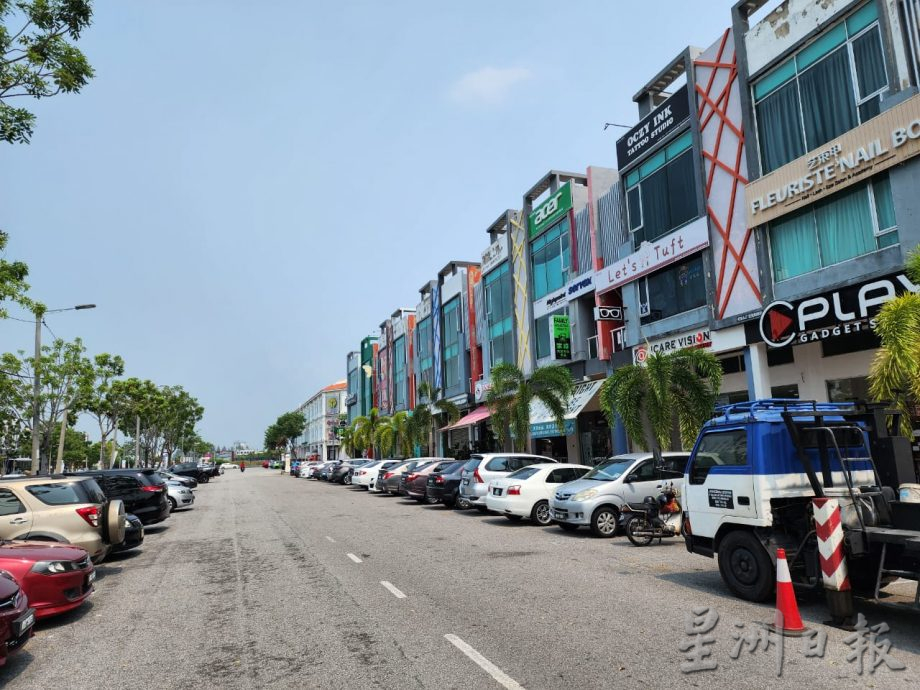 （古城封面主文）两个月内至少6店被爆窃或盗窃，商家们提心吊胆